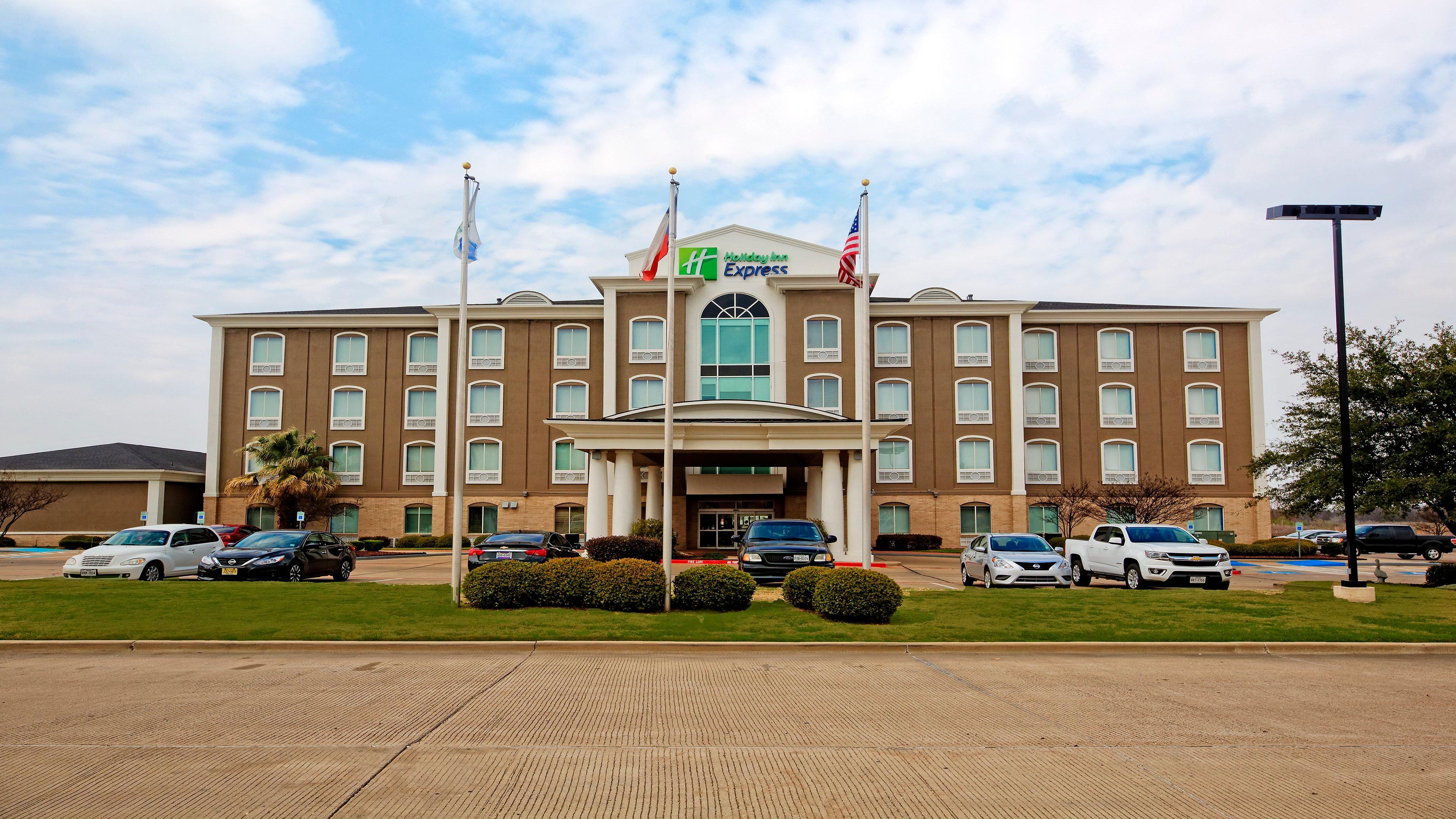 Holiday Inn Express Hotel And Suites Corsicana I-45 By Ihg Exteriör bild